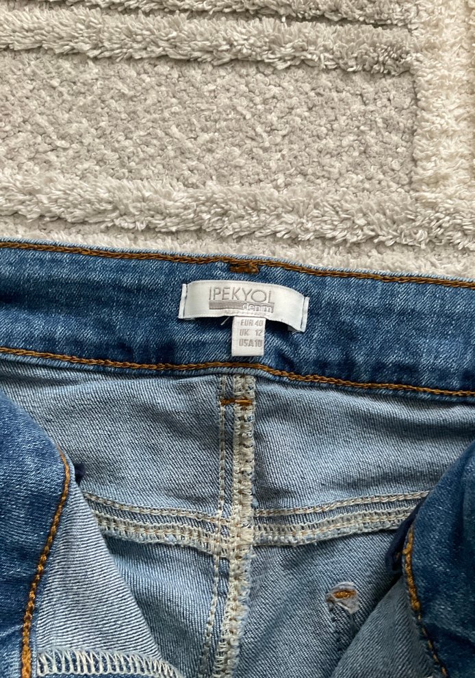 Koyu Mavi Dar Kesim Denim Jean — görsel 3/5