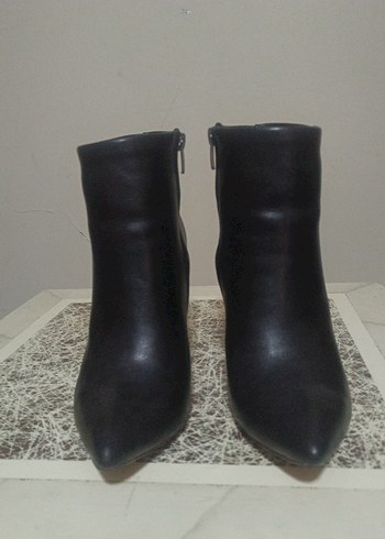 Diğer Sik Siyah Sivri Burunlu Bilek Bot