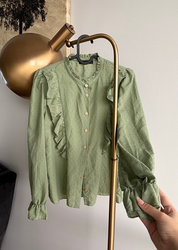 Trendyol & Milla Romantik Adacayi Yesili Firfirli Bluz Vintage