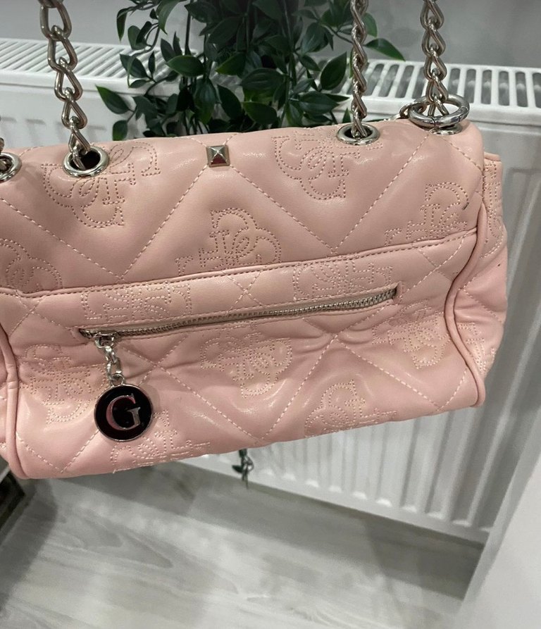 Pembe Kapitone Zincirli Omuz Çantası — görsel 4/5