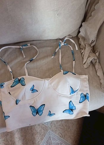 Trendyol & Milla Mavi Kelebekli Beyaz Crop Top