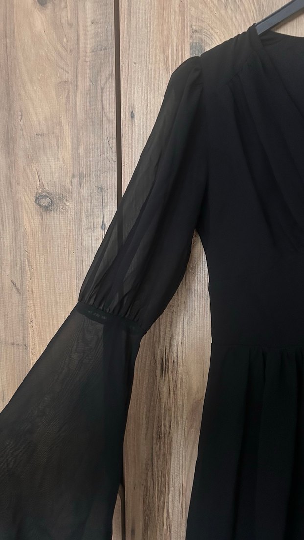 Siyah V Yaka Elbise - Görsel 3