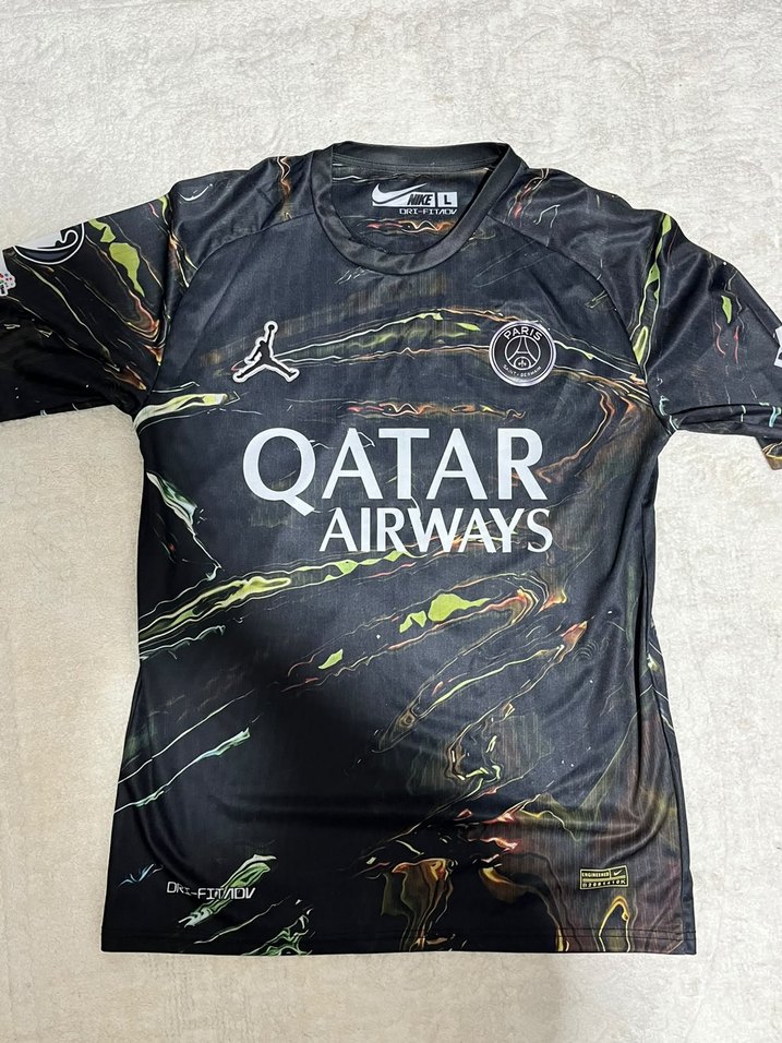 PSG Forma Orijinal Font baskısı ile birlikte. — görsel 2/8