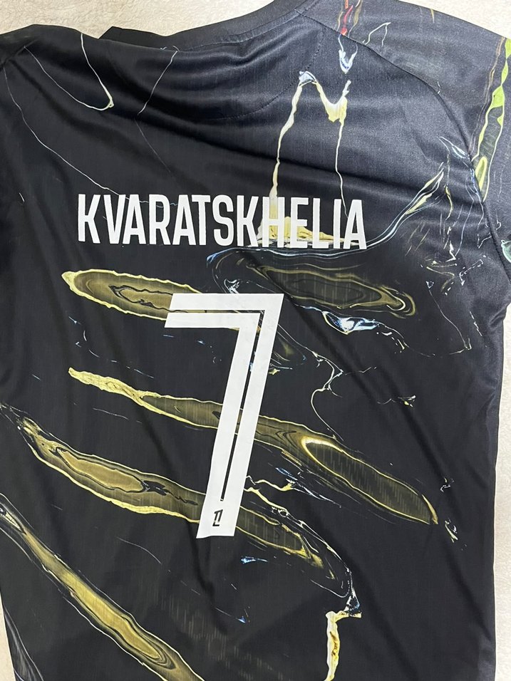 PSG Forma Orijinal Font baskısı ile birlikte. — görsel 7/8