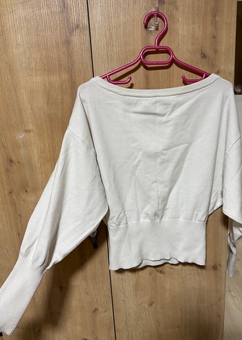 Bershka Ekru Kayik Yaka Balon Kollu Bele Oturan Triko Kazak