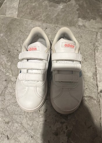 Adidas Beyaz Cocuk Spor Ayakkabi