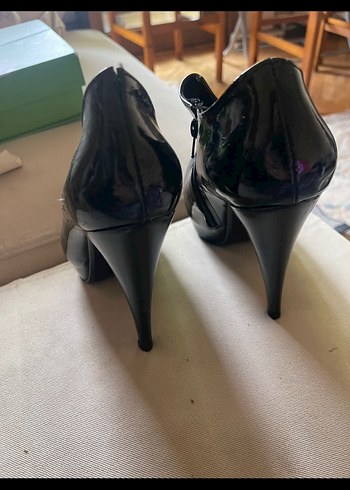 Siyah Parlak Rugan Stiletto Topuklu Bot - Görsel 5