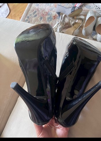 Siyah Parlak Rugan Stiletto Topuklu Bot - Görsel 6