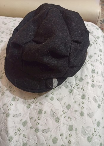 Düğmeli Siyah Yün Kadın Şapka - Görsel 2