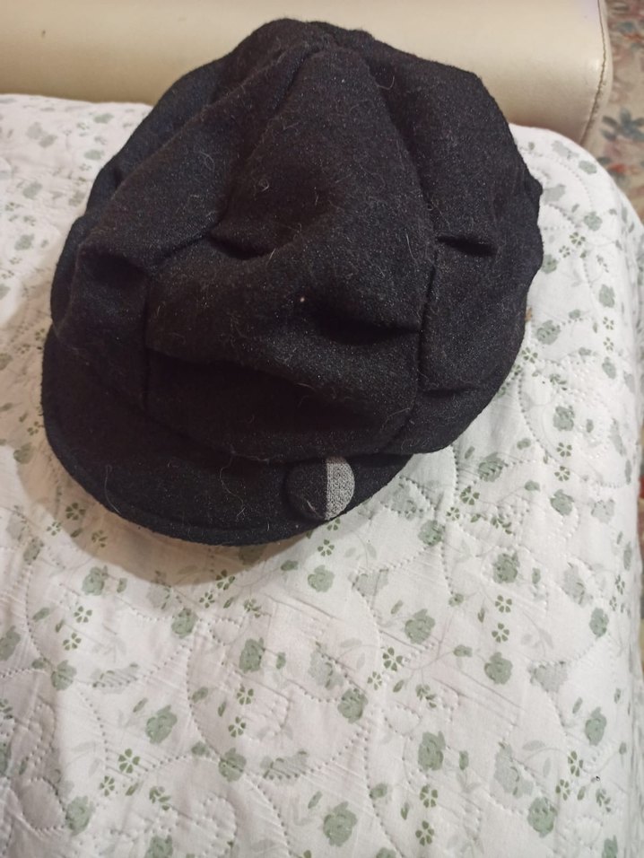 Düğmeli Siyah Yün Kadın Şapka - Görsel 2
