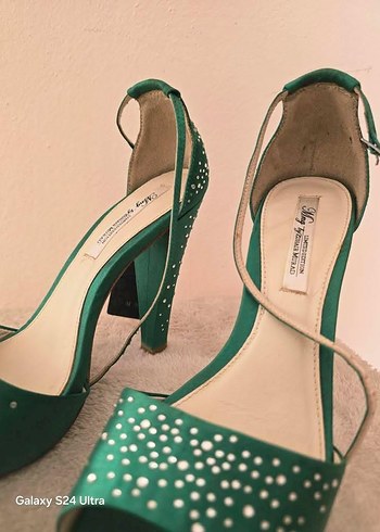 Mango Yeşil Saten Taşlı Topuklu Ayakkabı - Görsel 3