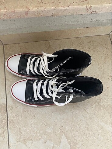 40 Beden Converse