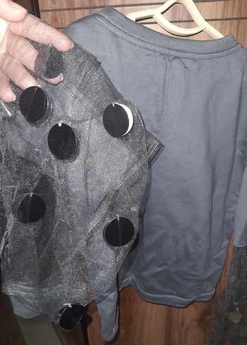 Gri Uzun Kollu payetli bluz - Görsel 3