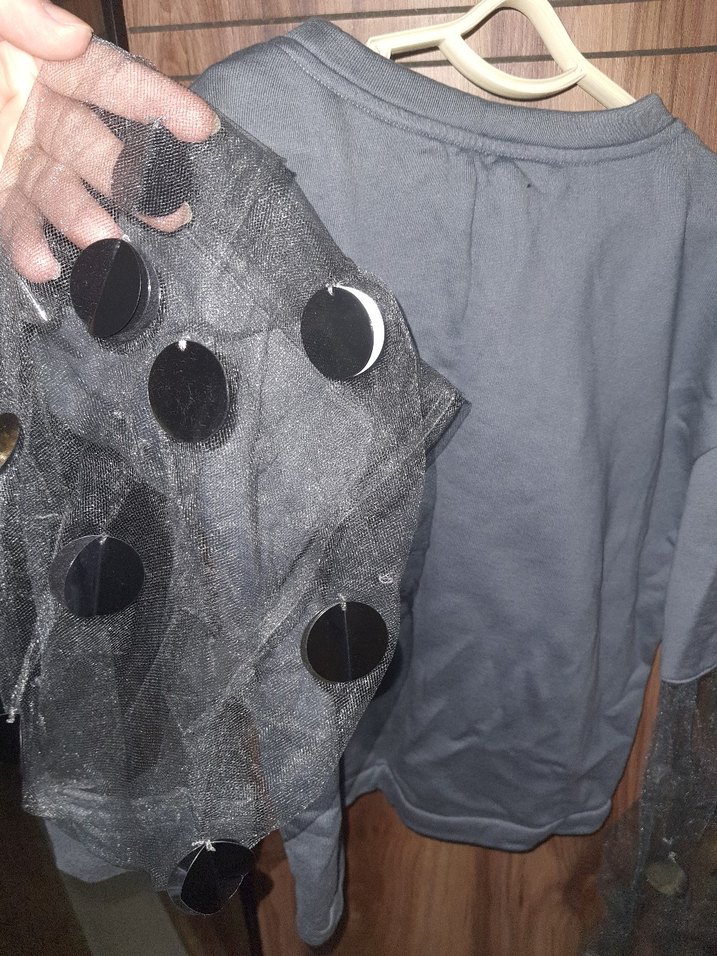 Gri Uzun Kollu payetli bluz - Görsel 3