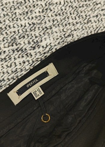 Siyah Kadın Mini Etek Kürklü Detaylı - Görsel 2