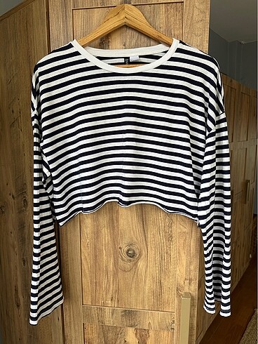 Uzun kollu çizgili crop tshirt