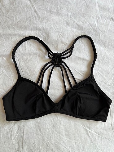 H&M bikini üstü