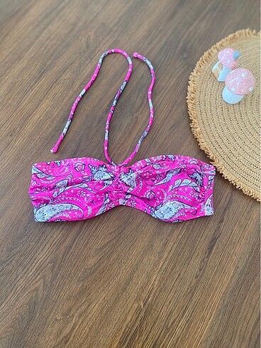 Pembe bikini