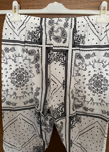 Trendyol & Milla Bohem Gri Beyaz Detaylı Pantolon