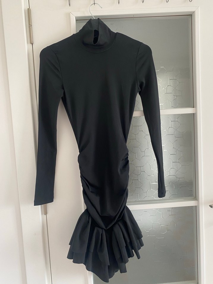 Siyah Yüksek Yakalı Kadın Mini Elbise - Görsel 5