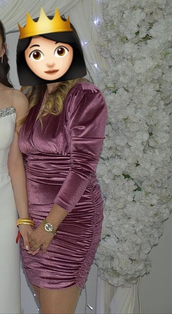 Büzgülü Kadife Elbise