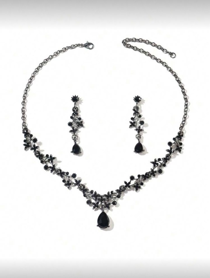 Siyah İşlemeli Gotik Boncuklu Takı Seti - Görsel 2