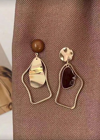 Kahve Altın Renkli Asimetrik Uzun Küpe - Görsel 2