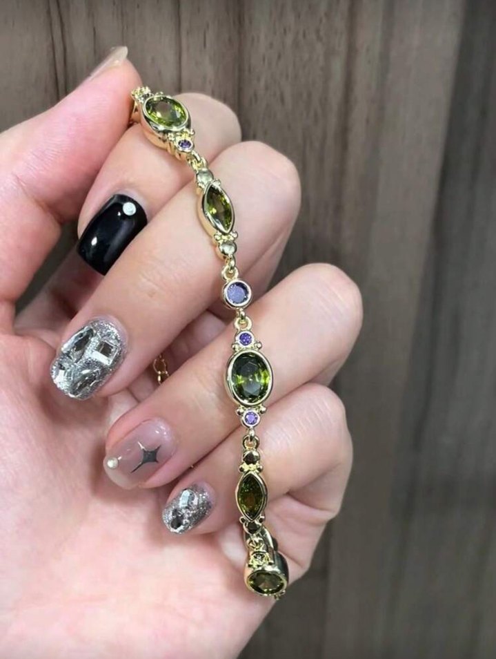 İşlemeli Zincir Detaylı Kadın Bileklik - Görsel 2