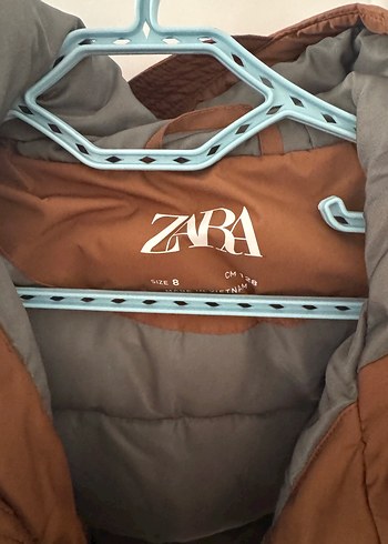 Kahverengi Kapüşonlu Erkek Çocuk Kaban - Görsel 4