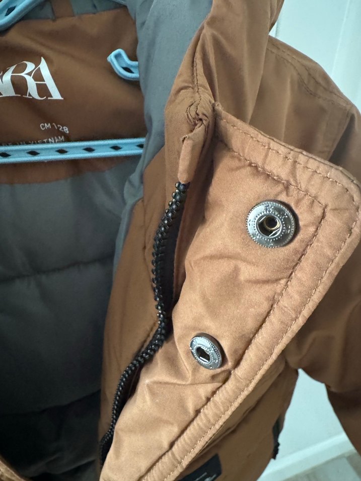 Kahverengi Kapüşonlu Erkek Çocuk Kaban - Görsel 5