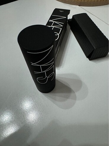  Beden Nars allık
