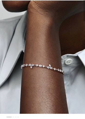 Zarif Çiçek Desenli Zincir Detaylı Bileklik pandora - Görsel 4