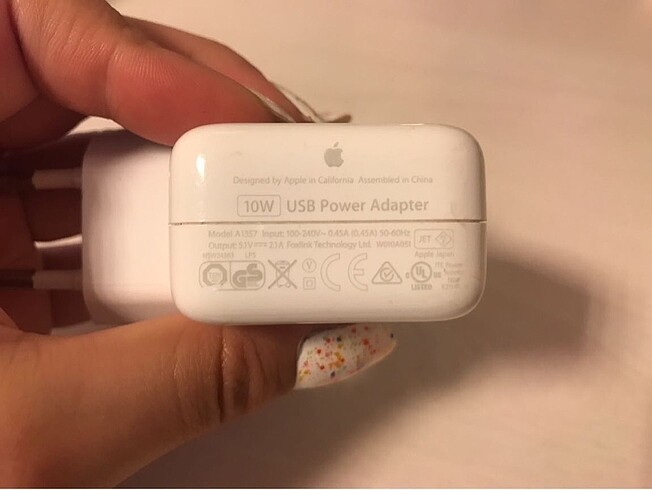  Beden Renk Apple Şarj Adaptörü