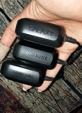 üç adet orijinal şarj cihazı Samsung