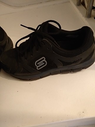 sketchers /42