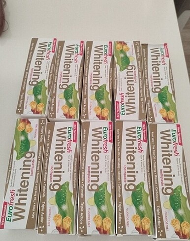Farmasi diş macunu
