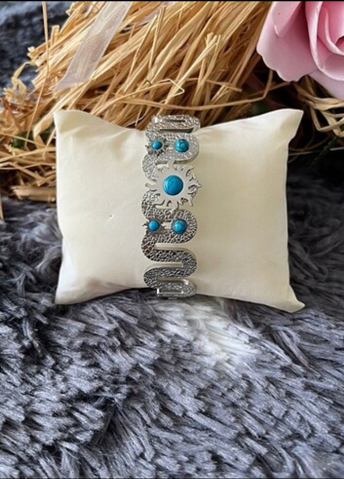 Gümüş renkli Güneş ve Yılan Desenli Turkuaz Bileklik - Görsel 2