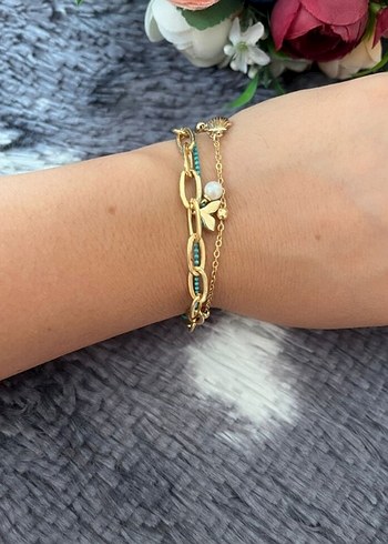 Zincir Detaylı Altın Renk Bileklik - Görsel 2