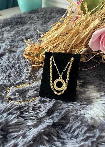 Zincir Detaylı Altın renkli Kolye - Görsel 2