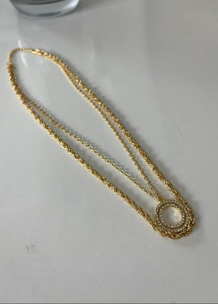 Zincir Detaylı Altın renkli Kolye - Görsel 4