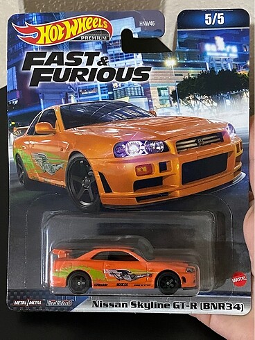 Hot Wheels Premium Nissan Skyline GT-R