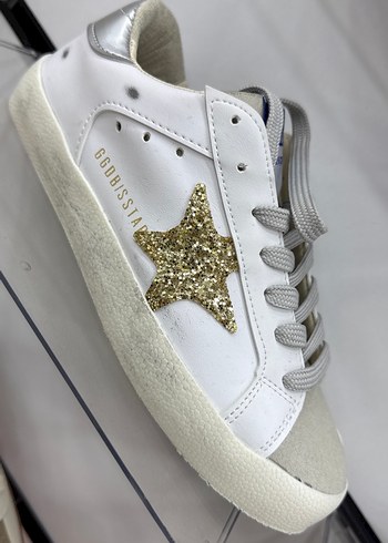Golden Goose Deluxe Altin Yildizli Beyaz Golden Goose Sneaker