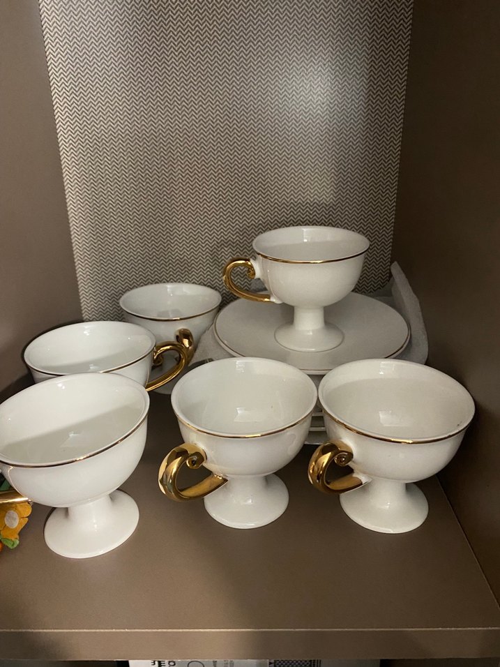 Altın Kulplu Beyaz  Fincan Seti - Görsel 2