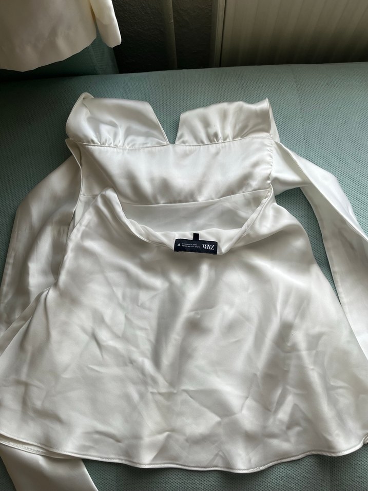 Zara boyundan bağlamalı saten elbise - Görsel 3