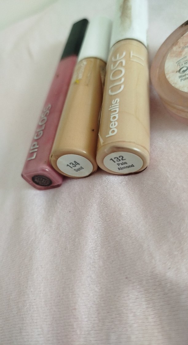 Bej Tonlarda Pastel Makyaj Ürünleri hepsi - Görsel 3