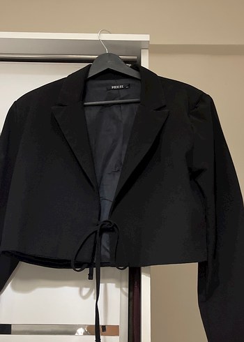 Zara Siyah bağlamalı Kısa Kadın Blazer