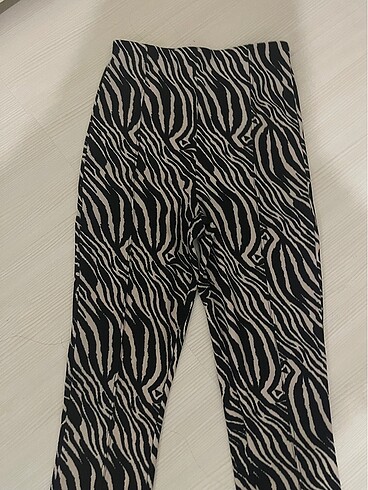 koton zebra desenli pantolon