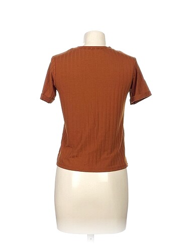 s Beden Diğer T-shirt %70 İndirimli.