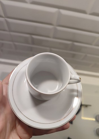 İnce Kenarlı Beyaz Fincan ve Tabak Seti - Görsel 3
