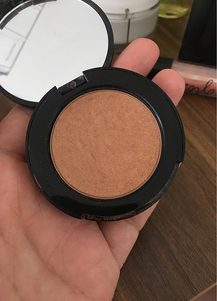 Bobbi brown